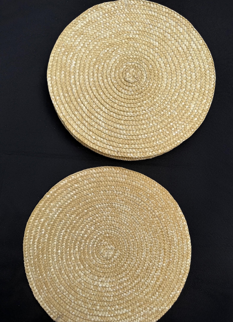 Set of 6 Handwoven Straw Placemats, Natural Round Charger Plates, Boho Farmhouse Dining Table De