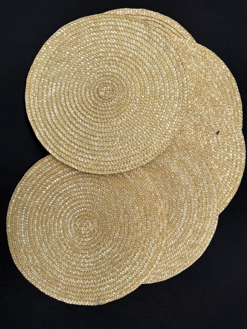 Set of 6 Handwoven Straw Placemats, Natural Round Charger Plates, Boho Farmhouse Dining Table De