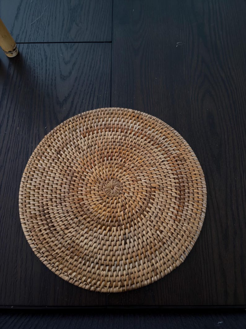 Handwoven Rattan Placemats, Natural Round Woven Table Mats, Set of 5, Boho  Dining Decor, Rustic Farmhouse Table Setting