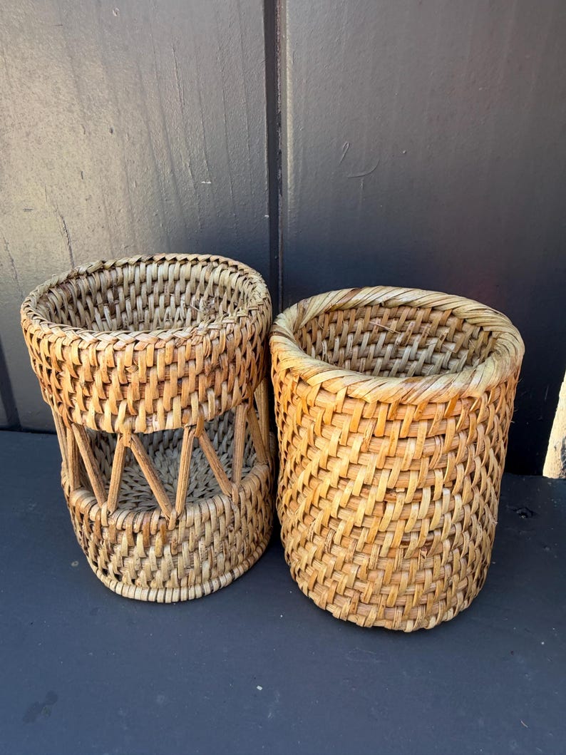 Handwoven Rattan Pencil Holder, Natural Wicker Desk Organizer, Rustic Storage Basket, Boho Home Office Decor, Artisan Gift
